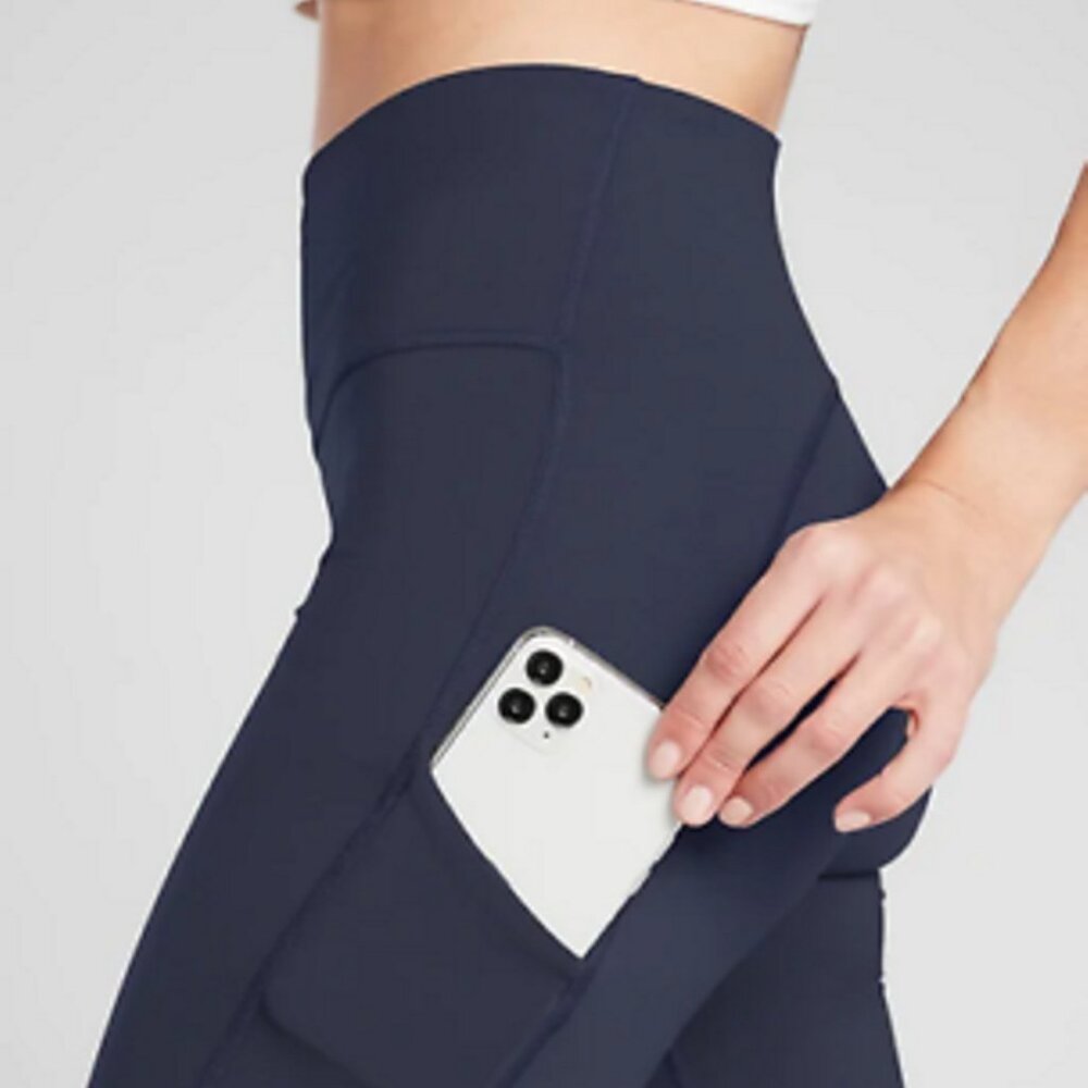 Athleta Dark Blue Ultimate Stash Pocket‎ 7” Bike Shorts
